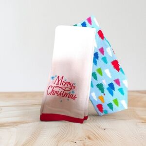 2 pack Christmas Towels